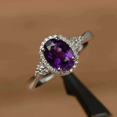 Anillo de boda de amatista ovalado de 3 quilates para mujer con acabado de oro blanco de 14 quilates plateado Foto 1 de 3