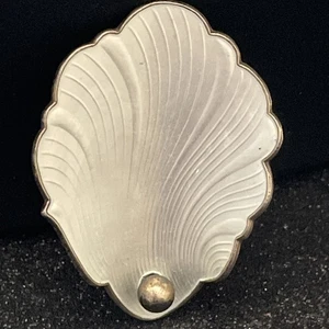 Norwegen Guilloche Perle weiße Emaille & Sterlingsilber Schalenmuschel Brosche - Bild 1 von 8