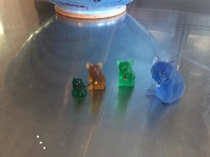 Set di 4 statuine Bulldog francesi in vetro Westmoreland vintage - Foto 1 di 17