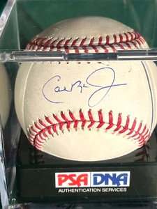 Hermoso béisbol autografiado por Cal Ripken Jr. calificación PSA 9,5 - Imagen 1 de 2
