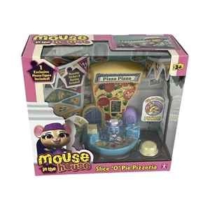 Millie & Friends Mouse in House Slice 'O Pie Pizzeria Figure Toy Playset - Picture 1 of 2