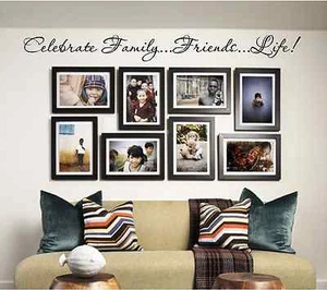 NEU - Familie feiern .. Freunde .. Leben .. - Vinyl Wandbild Zitat / Wohnkultur - Bild 1 von 1
