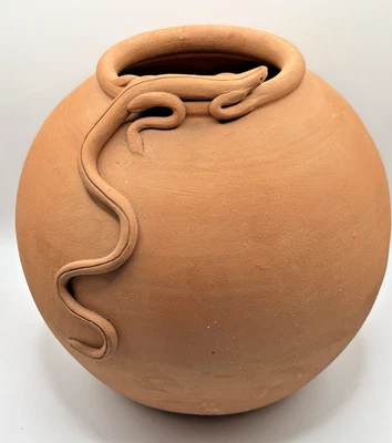 Vintage Terra Cotta Flower pot W/Lizard Kitty Bright Made in Portugal Pottery - Image 1 of 4