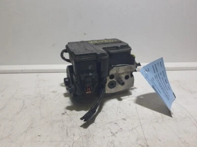 Conjunto de bomba de freno antibloqueo Tahoe Suburban 1500 Yukon XL1500 2000-2002 Escalade Foto 1 de 4