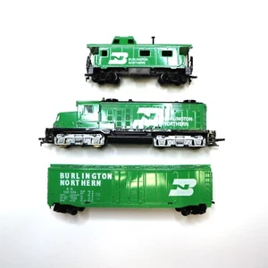 Lot of Tyco Burlington Northern 5628 Locomotive, Boxcar and Caboose - Picture 1 of 6