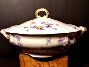 Wm Guerin & Co Limoges France Violets 10" Covered Casserole VINTAGE Serving Dish - Picture 1 of 10
