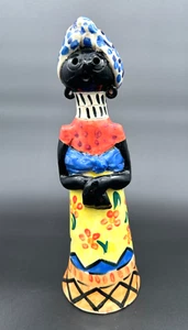 Estatuilla de cerámica hecha a mano de mujer tribal tradicional con arcilla para bebé hecha en África - Imagen 1 de 15
