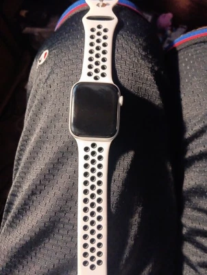 Apple Watch SE 44mm Silver GPS Aluminum and Ceramic Case - Image 1 of 3