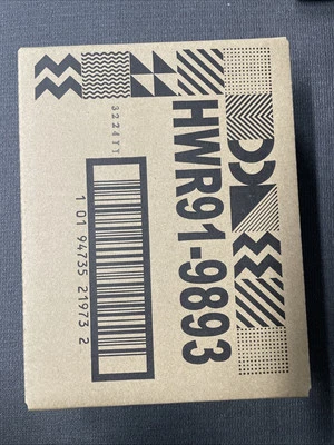 Hot Wheels Elite 64 Aston Martin Valkyrie 2025 RLC SELLADO Foto 1 de 2