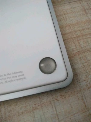 Apple Magic Trackpad Ersatz Fuß - Bild 1 von 2