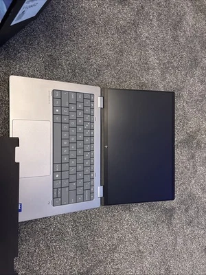 Brand new HP OmniBook X Flip LaptopNGAI 14-fm0505sa - Image 1 of 4