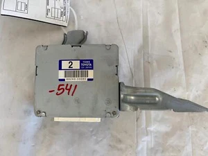 2004 - 2006 LEXUS ES330 Suspension Control Module Unit PIN 89243-33080 - Picture 1 of 10