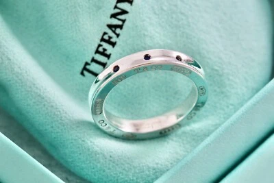 Anillo apilable Tiffany & Co. 1837 plata estrecho 3 banda de zafiro azul talla 7,5 Foto 1 de 4