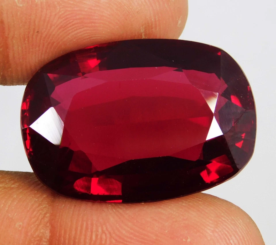 Certified 88.95 Ct Natural BURMA Pigeon Blood Red Ruby Unheated Loose Gemstone - Image 1 of 4