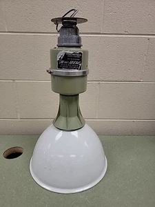 MCM THOMAS & BENJAMIN MINI MERC PORCELAIN BARN GAS STATION LIGHT RARITY - Picture 1 of 12