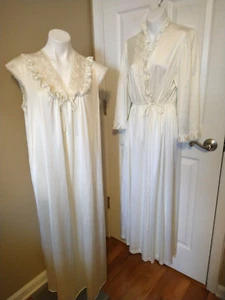 Vtg JC Penney 'Collectibles' Pale Cream Lace Gown & Robe Negligee Peignoir Set M - Picture 1 of 20