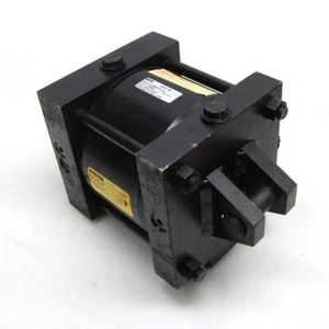 NEW Parker CBB2ANUS18AC Pneumatic 2A/2AN Air Cylinder (7" Bore/3.25" Stroke) SAE - Picture 1 of 6