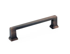 Richelieu Hardware 5-1/16" (128mm) Mitte-zu-Mitte gebürstete Bronze mit Ölschliff  - Bild 1 von 5