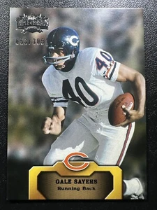 Gale Sayers 2011 Topps Triple Threads Gold Insert /300 - Picture 1 of 2