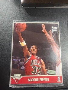 1990-91 NBA Hoops Scottie Pippen Action Photos 91n20 - Picture 1 of 2