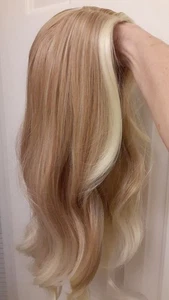 NWT Rogess Blond/Strawberry Blond 22" Wavy Wig - Picture 1 of 5