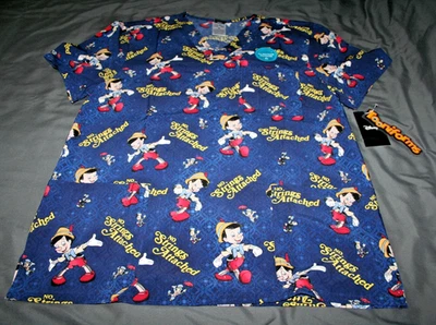 Blusa Médica Tooniforms Disney Pinocho Nueva con Etiquetas Talla M Estilo TF740 Color PINS Foto 1 de 4