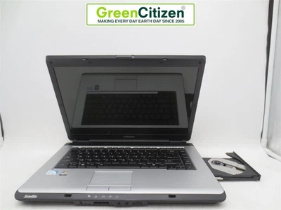 Toshiba Satellite L305-S5944 Intel Pentium T3400 2,16 GHz 2 GB de RAM sin disco duro 15,4"  Foto 1 de 4