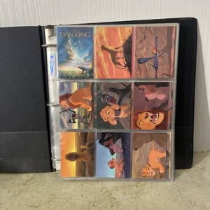 König der Löwen Jurassic Park und Dino Karten Lot im 3 Ringordner ca. 230 Karten - Bild 1 von 12