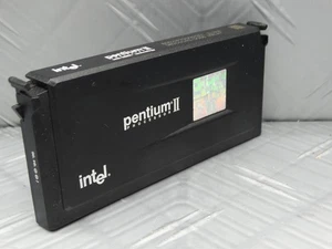Intel Pentium II Processor with MMX Technology SL2HA 80522PX300512EC - Picture 1 of 10