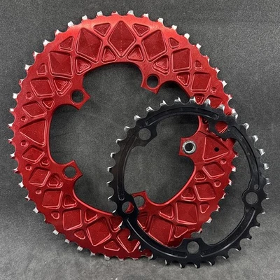 absoluteBlack 50/34 OVAL Compact Road 5-Arm 110mm 10/11-Speed CNC Chainring Set - Image 1 of 4
