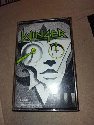WINGER 1988 Vintage METAL/ROCK Cassette Tape — 第 1/2 张图片