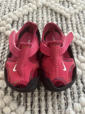 Сандалии Nike Sunray Protect 2 для малышей/малышей ясельного возраста размер 2 C - Изображение 1 из 4