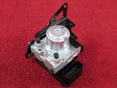 Bomba ABS / Unidad de control / Modulador *¡COMO NUEVO! 05-12 TRIUMPH SPRINT ST1050 ST 1050 Foto 1 de 4