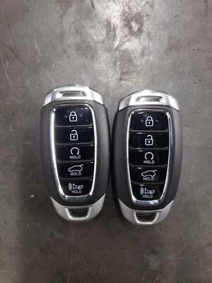 20 21 22 PALISADE Key Fob/Remote Five Button, 2 Pieces, ID# 95440S8010 - Image 1 of 4