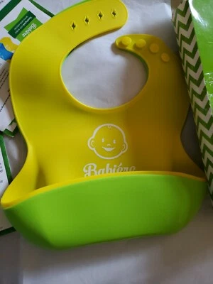 2 new soft Silicone Baby Bibs Waterproof Babies Feeding Adjustable open box new - Image 1 of 2