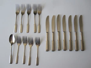 17-teiliges WM A Rogers Oneida FREUNDSCHAFT gemischtes Set Salat Abendessen Gabel Löffel Messer - Bild 1 von 8