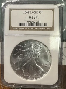 S American Silver Eagle 2002 NGC MS69 - Imagen 1 de 2