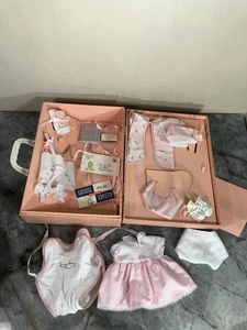 Vintage Tiny Tears Tragetasche - Danbury neuwertig mit Zubehör und Kleidung - Bild 1 von 8