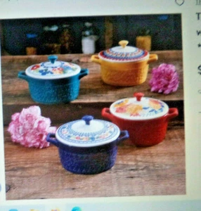 Pioneer Woman Floral Medley 14.4 oz. Casseroles 4  With Lids - Picture 1 of 3