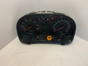 VW GOLF MK4 1.6 GASOLINA CUADRO DE INSTRUMENTOS VELOCÍMETRO 1J0919861D - Imagen 1 de 3