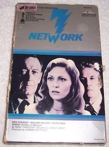 Network VHS Video Faye Dunaway William Holden Peter Finch Robert Duvall - Picture 1 of 3