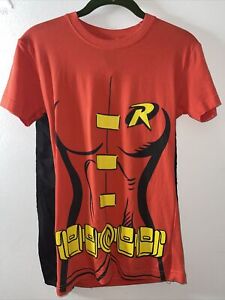 Rubies Batman T-shirt With Attached Cape Halloween Dress up Cosplay Youth Small