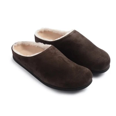 Zuecos de piel de oveja Woman by Common Projects 6166 en café 39 Foto 1 de 4