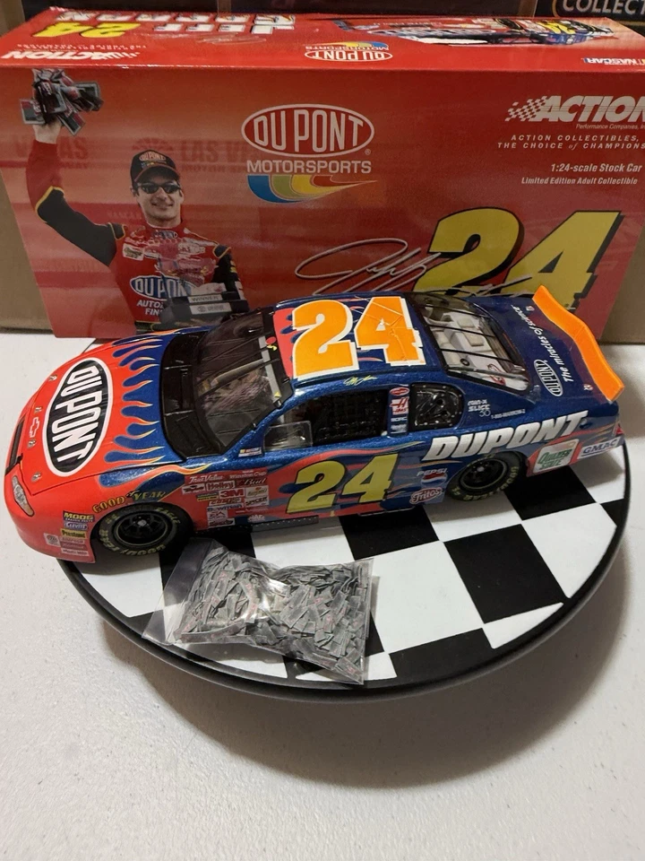 Jeff Gordon #24 DuPont Las Vegas Win Raced Version 2001 1/24 Diecast - Image 1 of 4