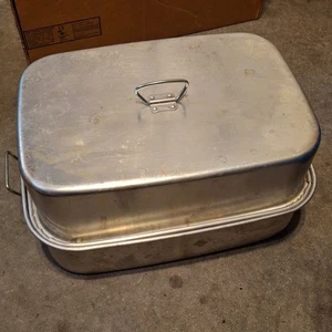 Vintage Mirro Covered Aluminum Roaster Pan 17-1/4" X 12-3/8" good clean w lid - Picture 1 of 3