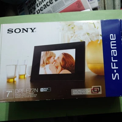 SONY S-FRAME DPF-E72N DIGITAL PHOTO FRAME - Image 1 of 4