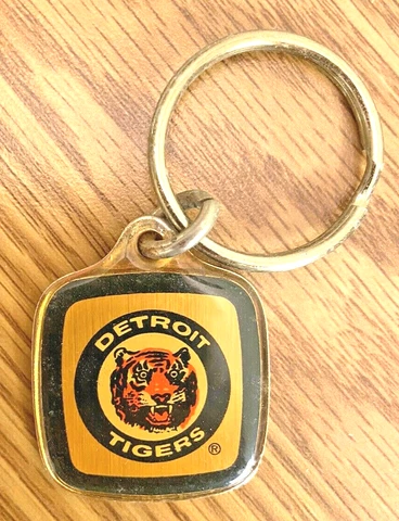 Detroit Tigers Keyring-MLB Baseball Team Keychain-Wincraft medallion charm Cover