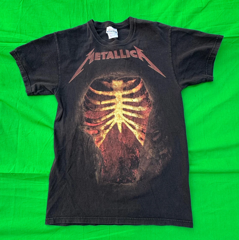 Vintage RARE Metallica BODY SKELETON Men's Double Sided T-Shirt Size S. - Image 1 of 4
