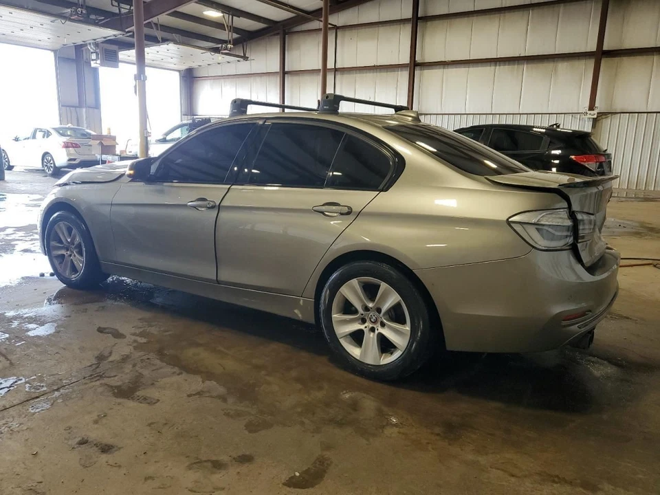 (LOCAL PICKUP ONLY) Driver Front Knee AWD Sedan Fits 17-18 BMW 330i 3004416 - Image 1 of 4
