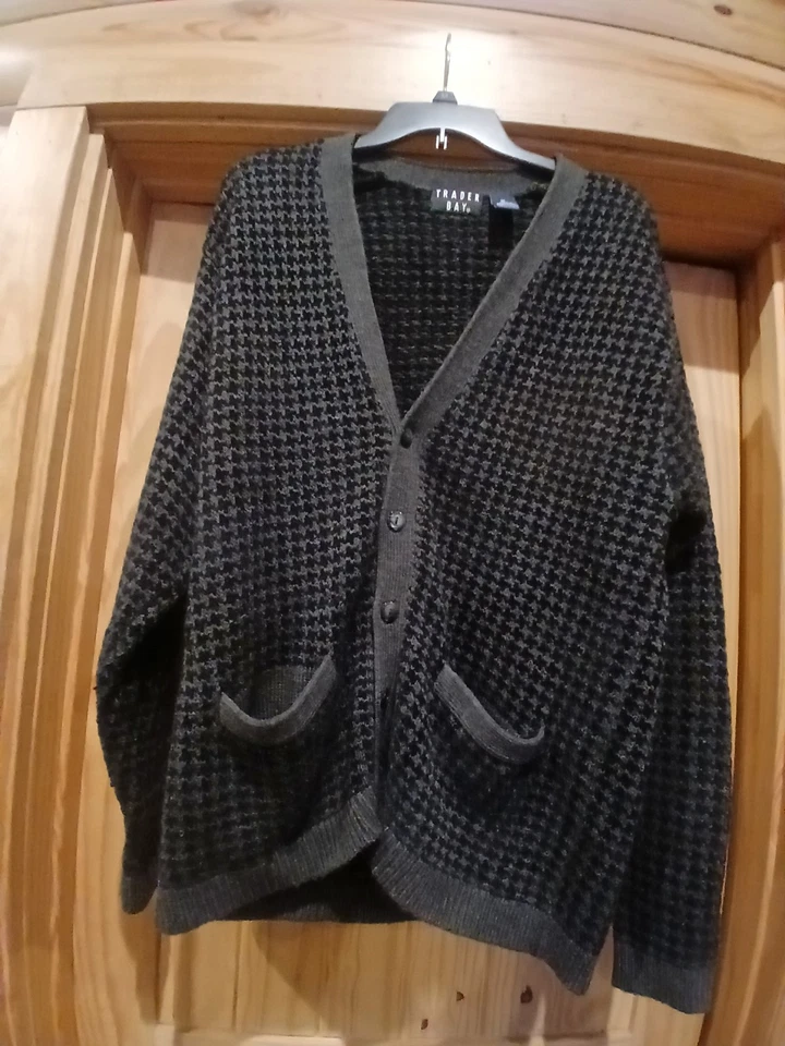  Trader Bay Sweater  Vtg Men M Gray Blk, Gray Cardigan  Knit Button Made USA - Image 1 of 4